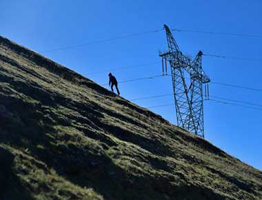 甘書家：低壓節(jié)電為難關 節(jié)能產品磨一劍